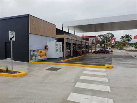 ampol foodary caboolture  2 bays –2xCCS2